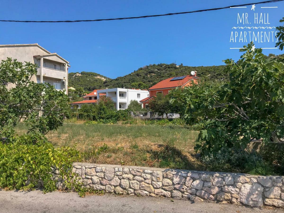 Mr. Hall Apartments Barbat na Rabu 외부 사진