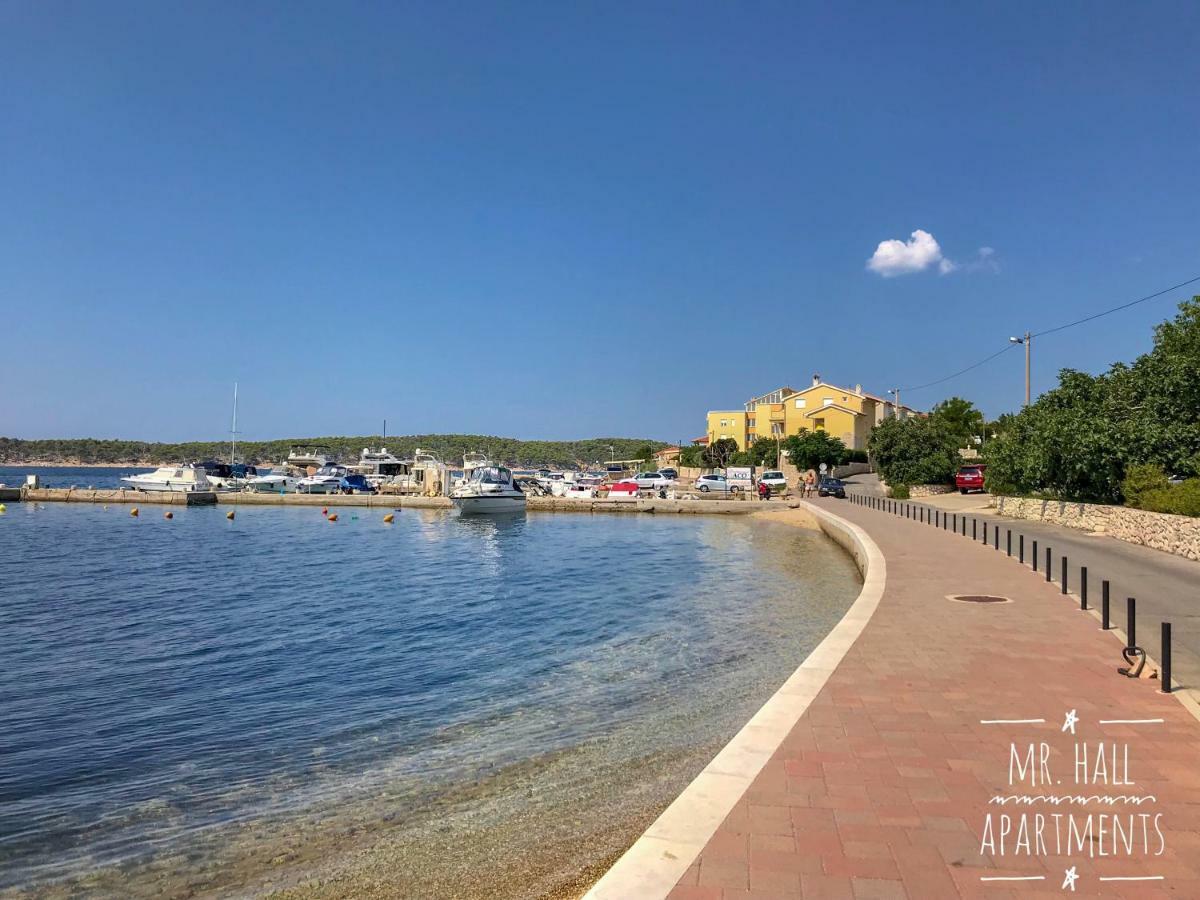 Mr. Hall Apartments Barbat na Rabu 외부 사진