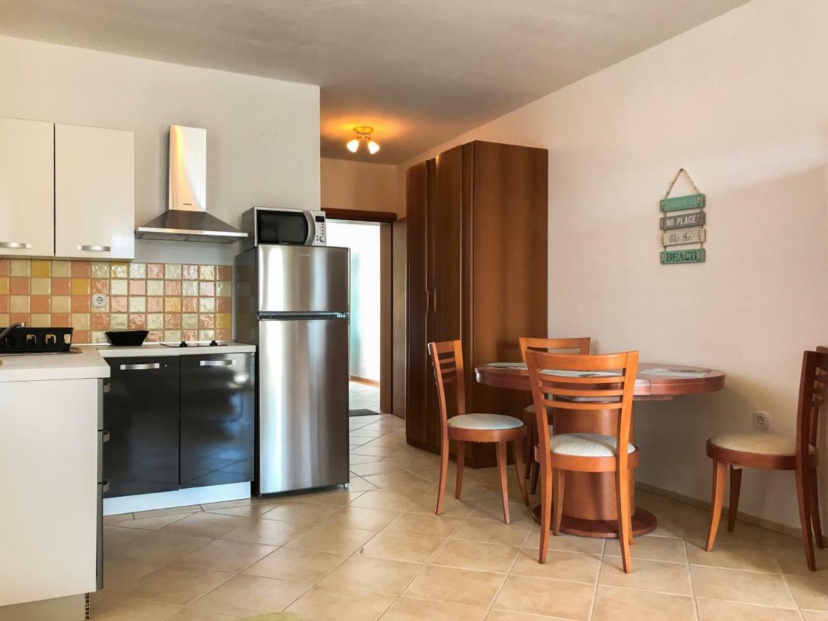 Mr. Hall Apartments Barbat na Rabu 외부 사진