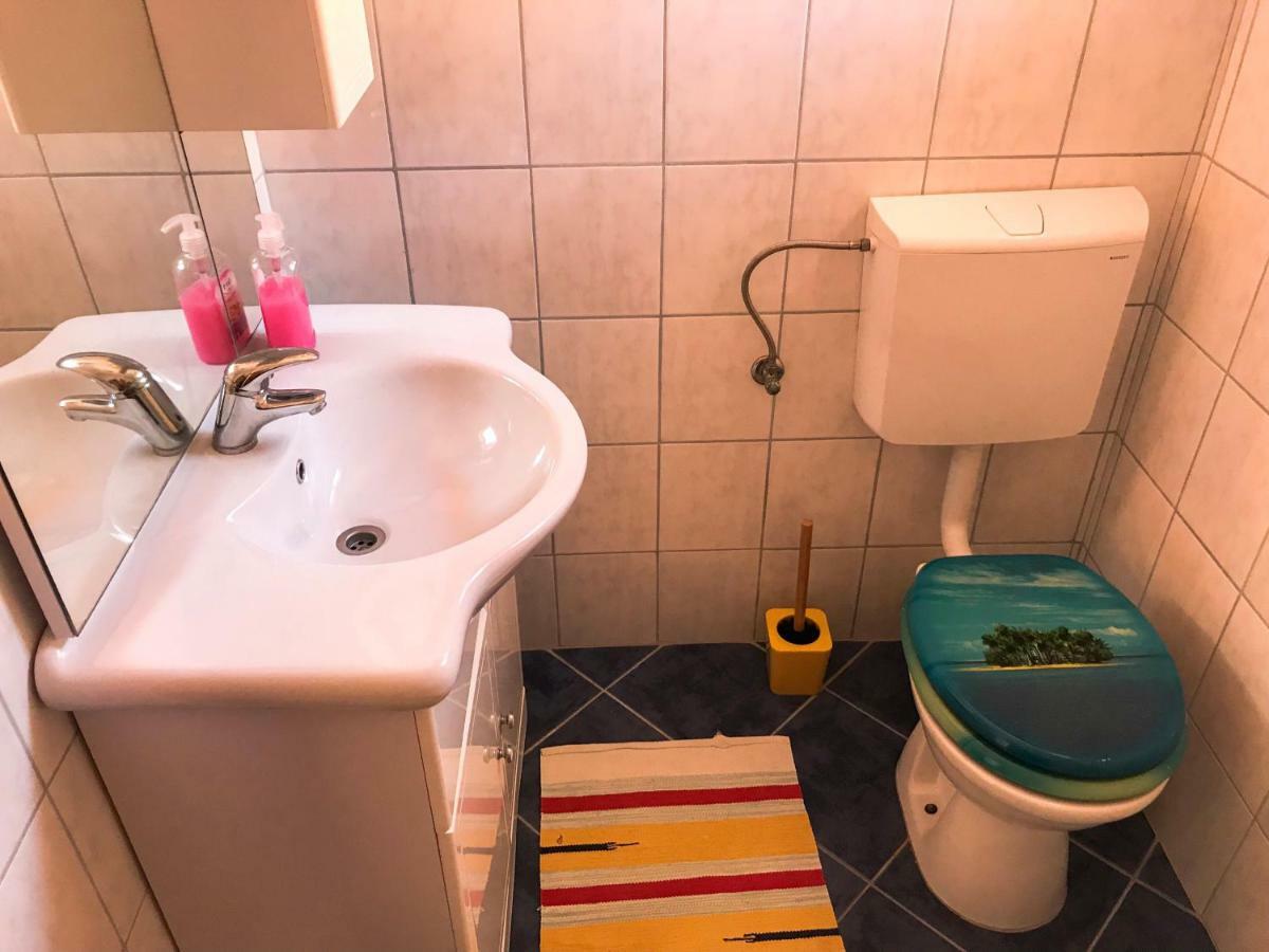 Mr. Hall Apartments Barbat na Rabu 외부 사진